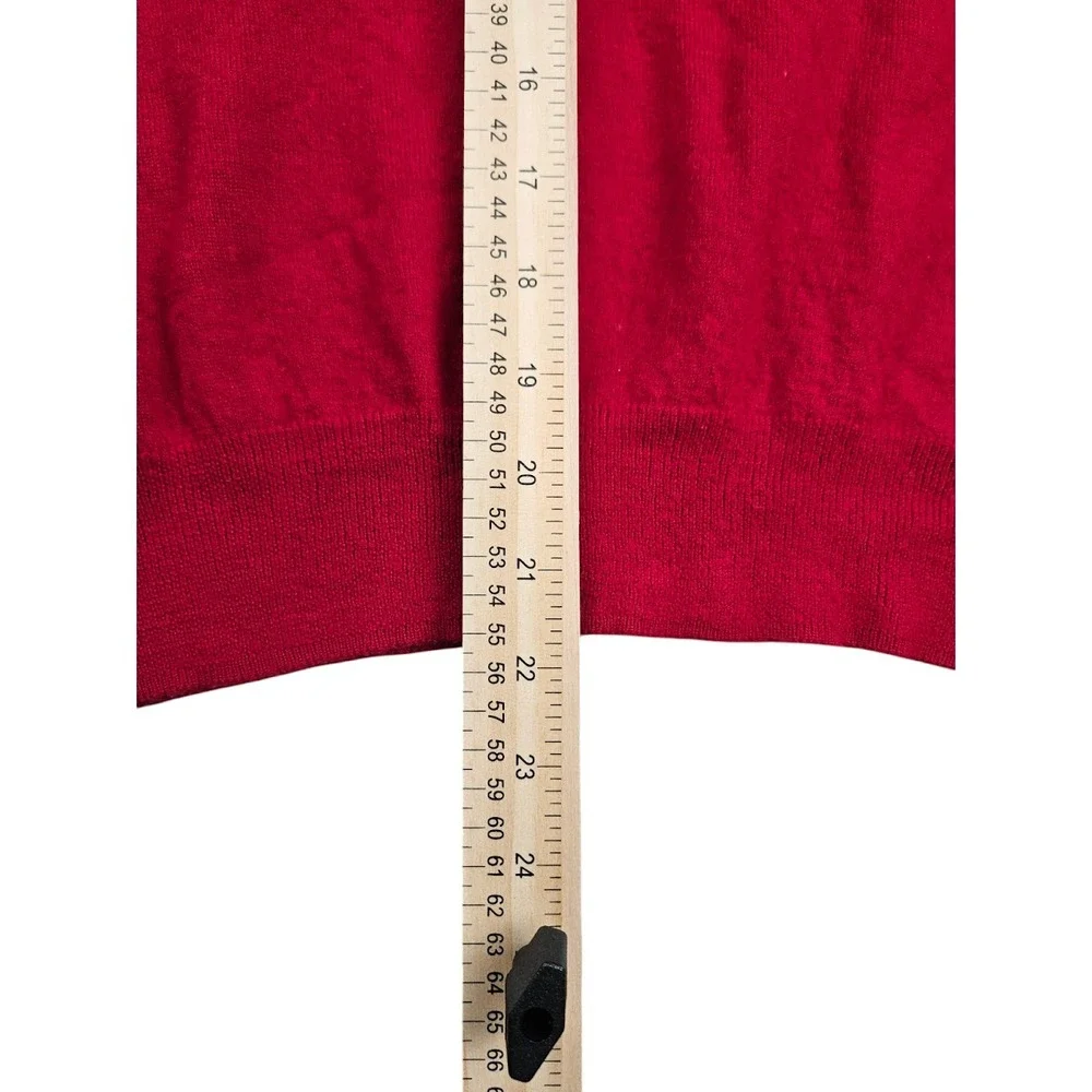 Express Design Studio Italian Merino Wool Sweater Mens Size Medium Red V-Neck‎